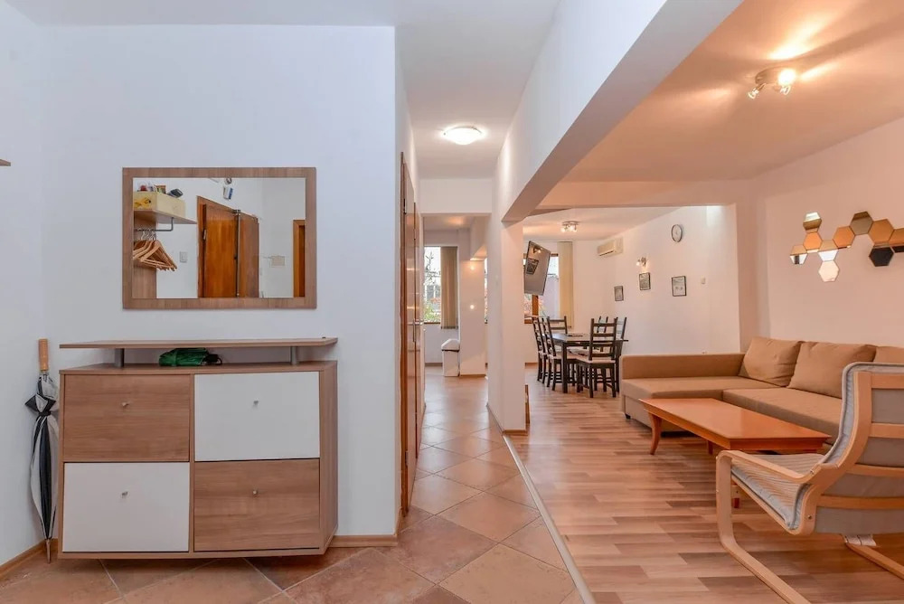 Fm Deluxe 2-Bdr Apartment - Alexander Nevsky View