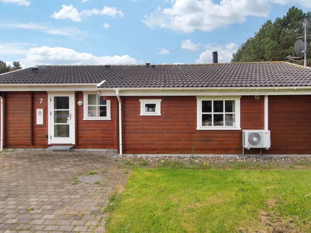 Holiday Home Lilian - 600m from the sea by Interhome