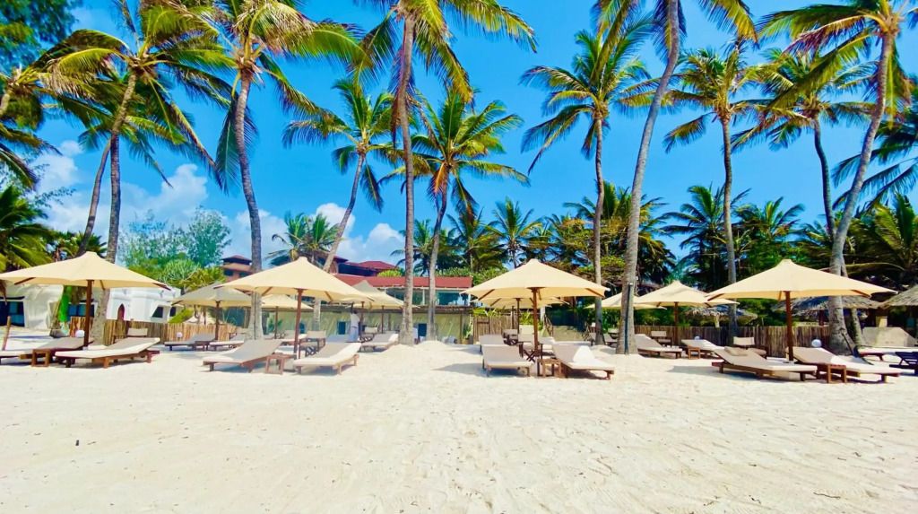 Nyumba Nyekundu
