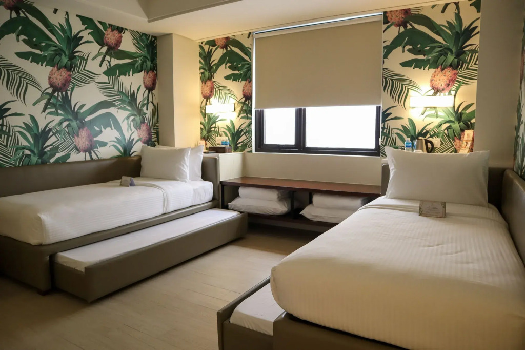 Mella Hotel Manila near NAIA Airport