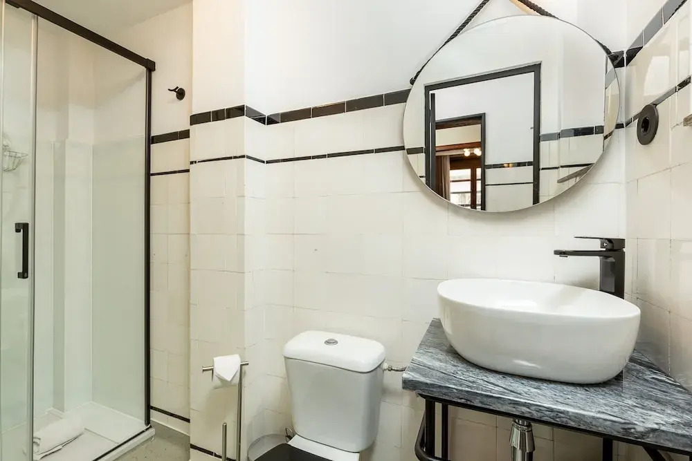 Spacious Family Apartment in Porto