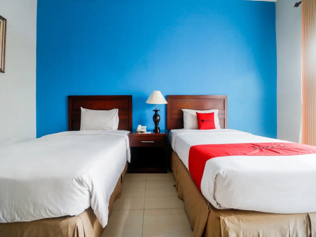 Reddoorz Premium @ Bukit Damai Indah