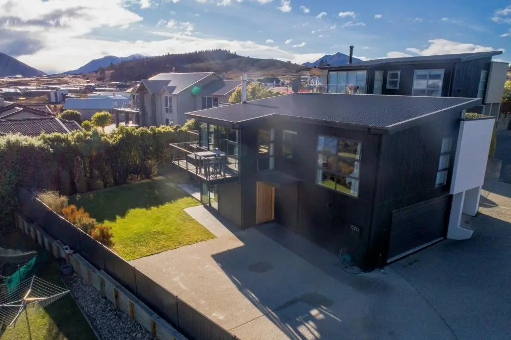 Picture Perfect - Wanaka Holiday Home