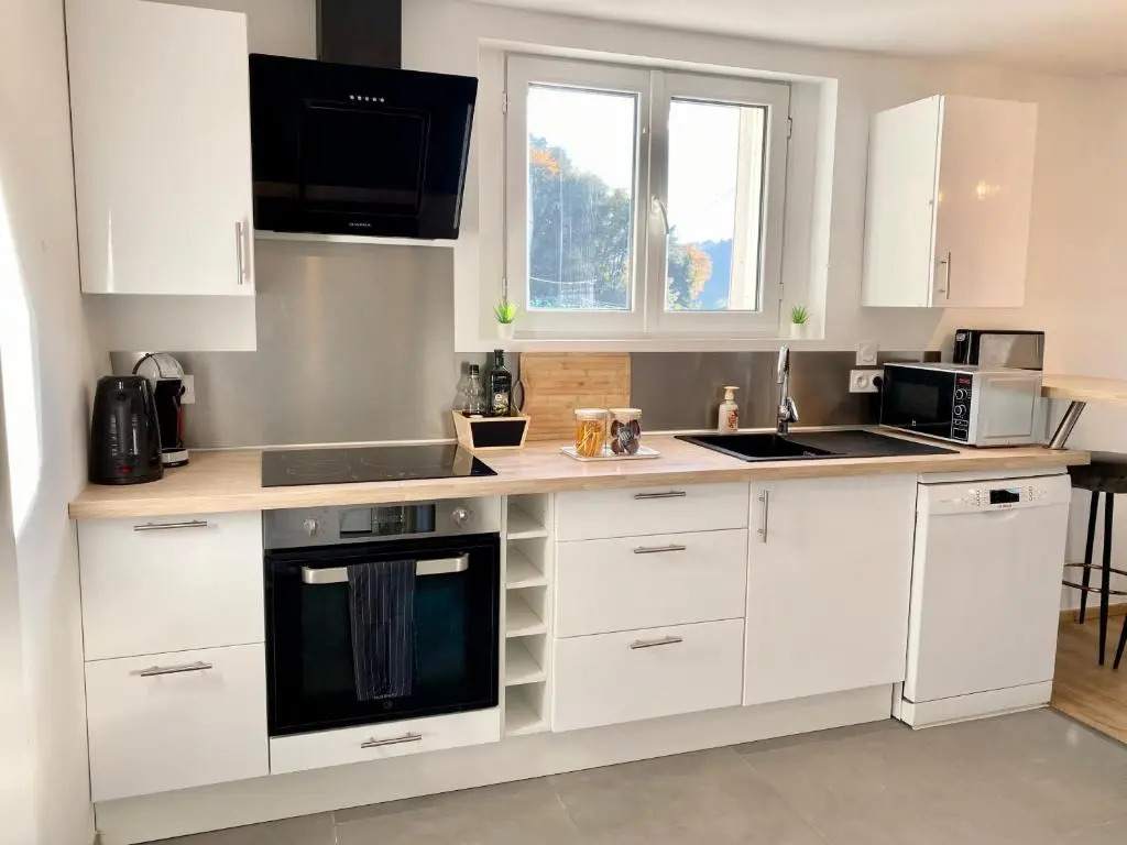 Cosy & Chill Appartements - 10 min de la mer - Jardin, Netflix, terrasse, fibre & parking