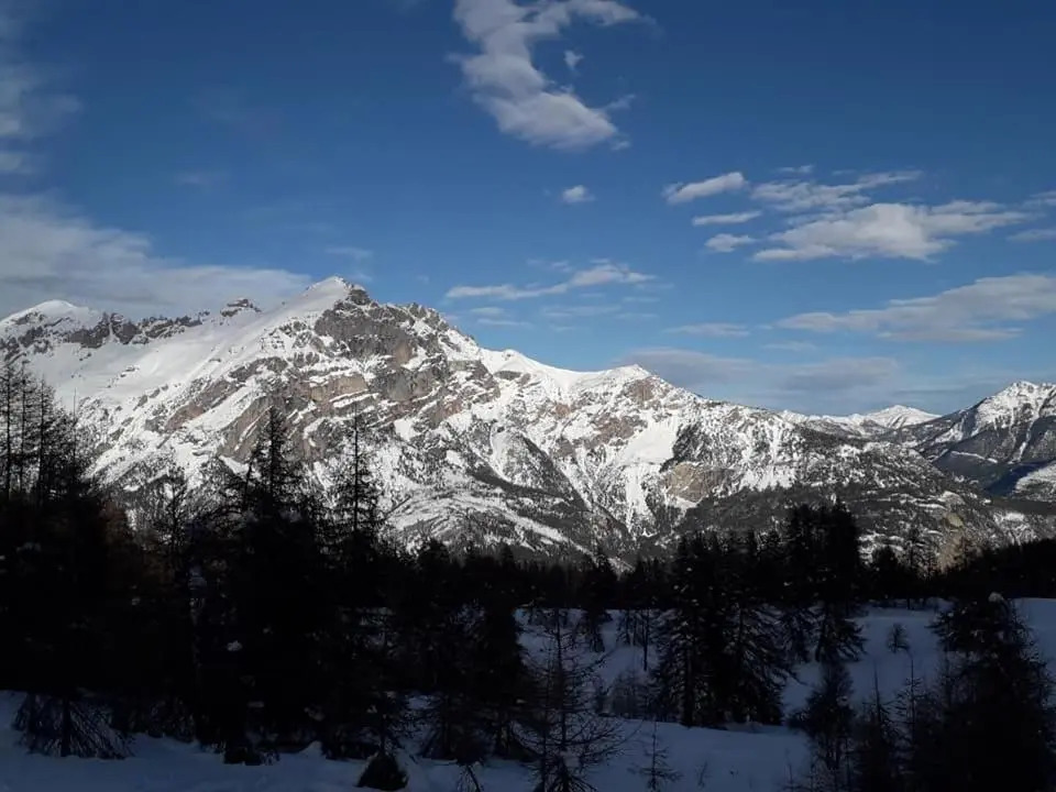 Skis Aux Pieds Station 1600 Sun Vallee