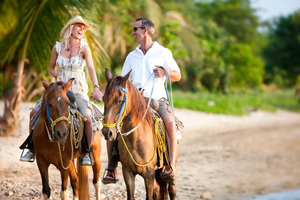 Escondido Bay Properties by Caribe Stays