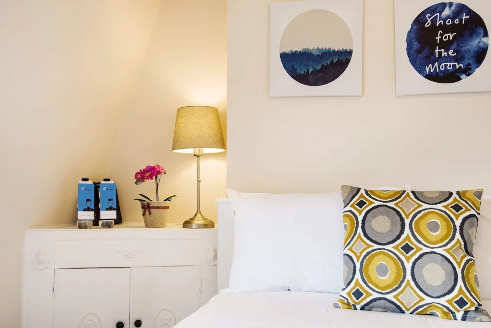 The Dawes Road Nest