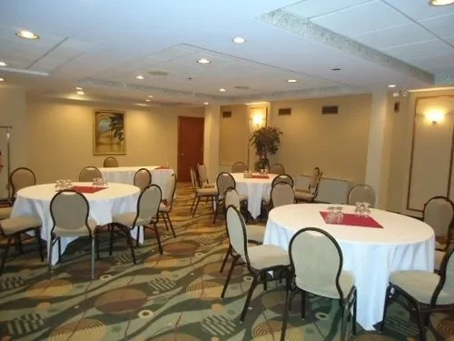 Ramada Winnipeg Airport Viscount Gort