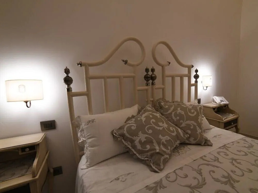 PLAZACARRISI HOTEL & SPA