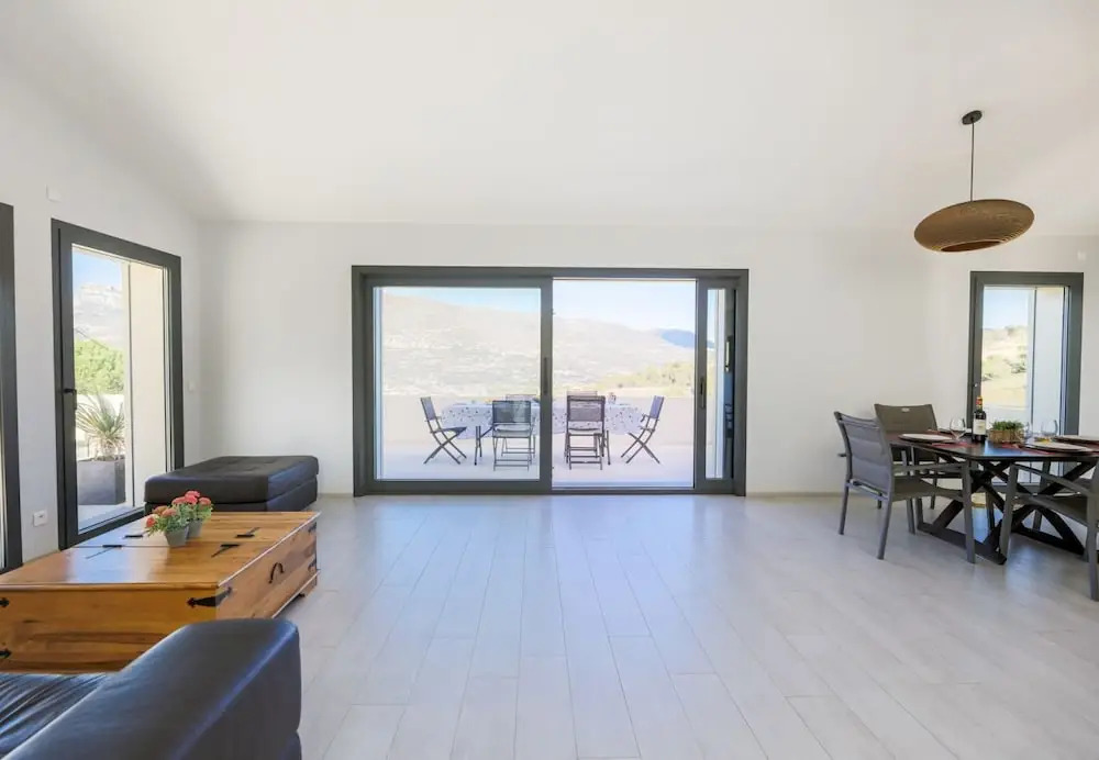 Bellet Hills Vi4193