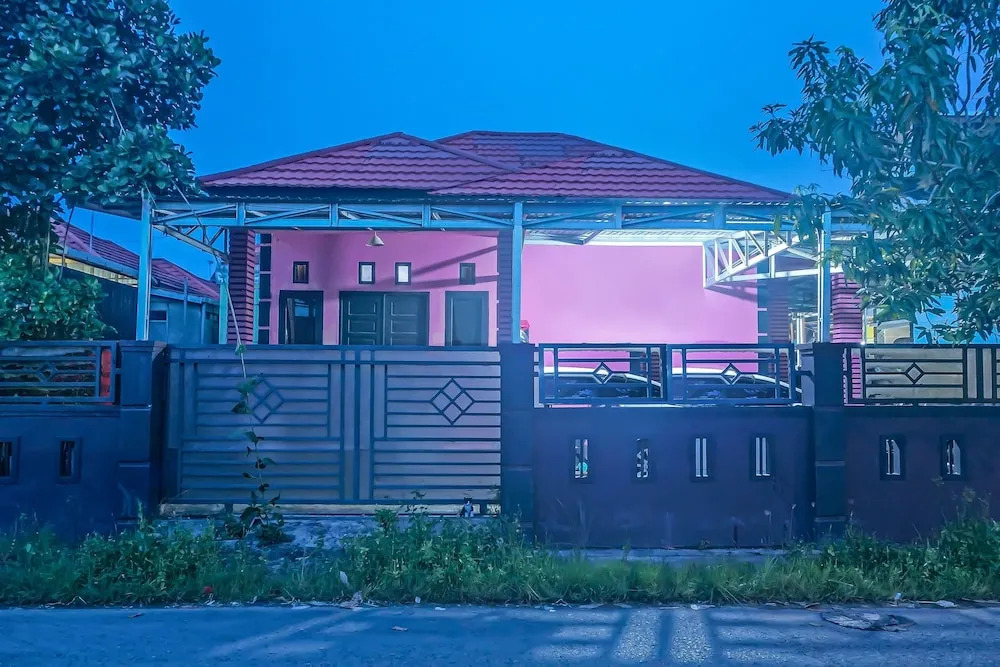 Hotel O Adam Kost SyariahNearWisata Jembatan Barito