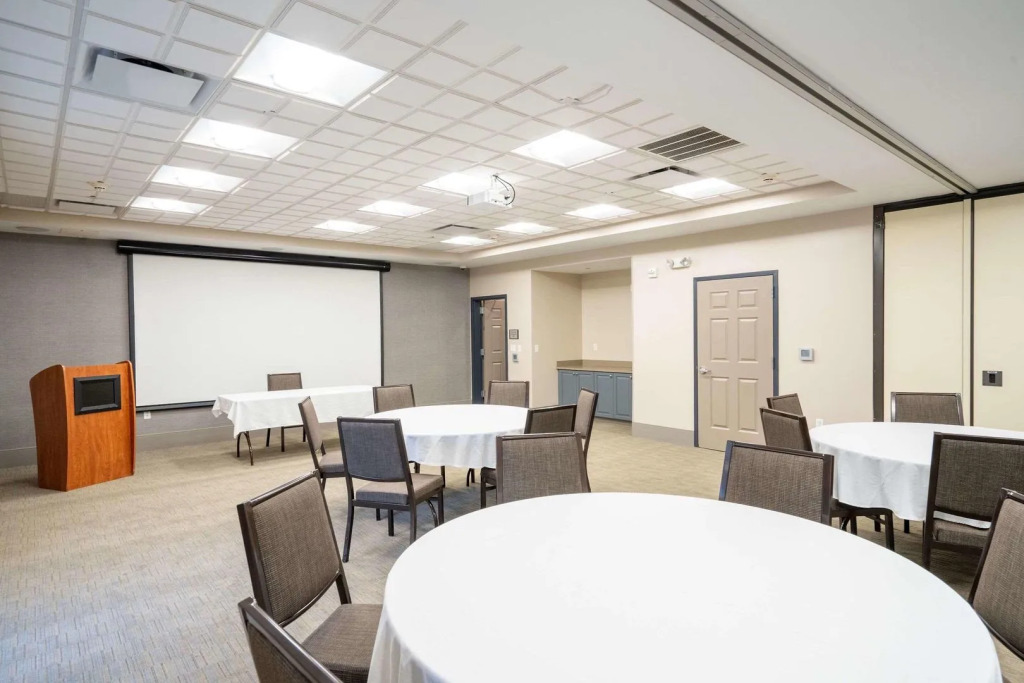 Country Inn & Suites by Radisson, State College Penn State Area , PA