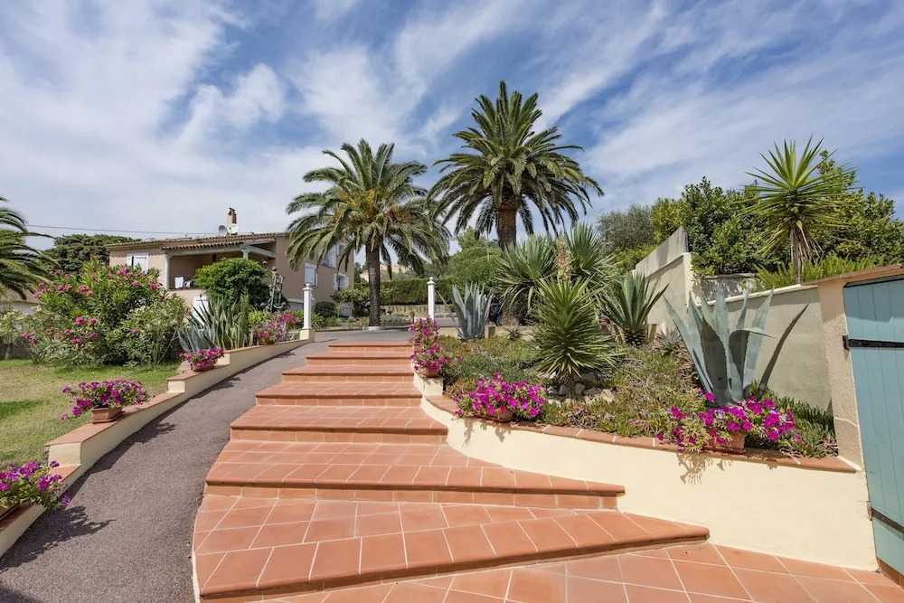 One Of The Best Villa In Saint Tropez