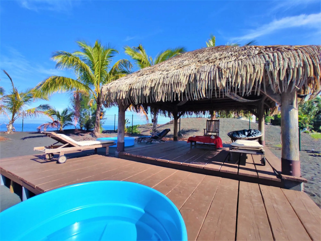 TAHITI - Taharuu Houses Surf & Beach