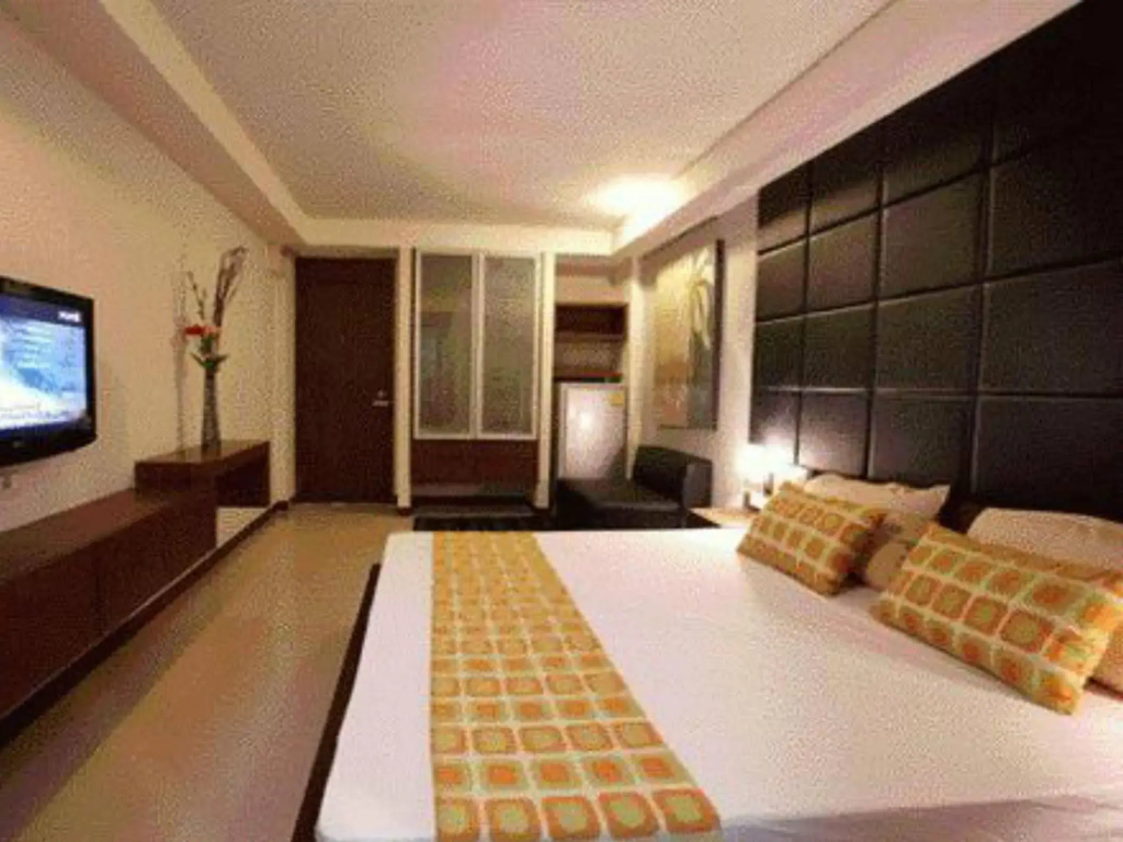 Collection O The Bangkok Cha Cha Suite