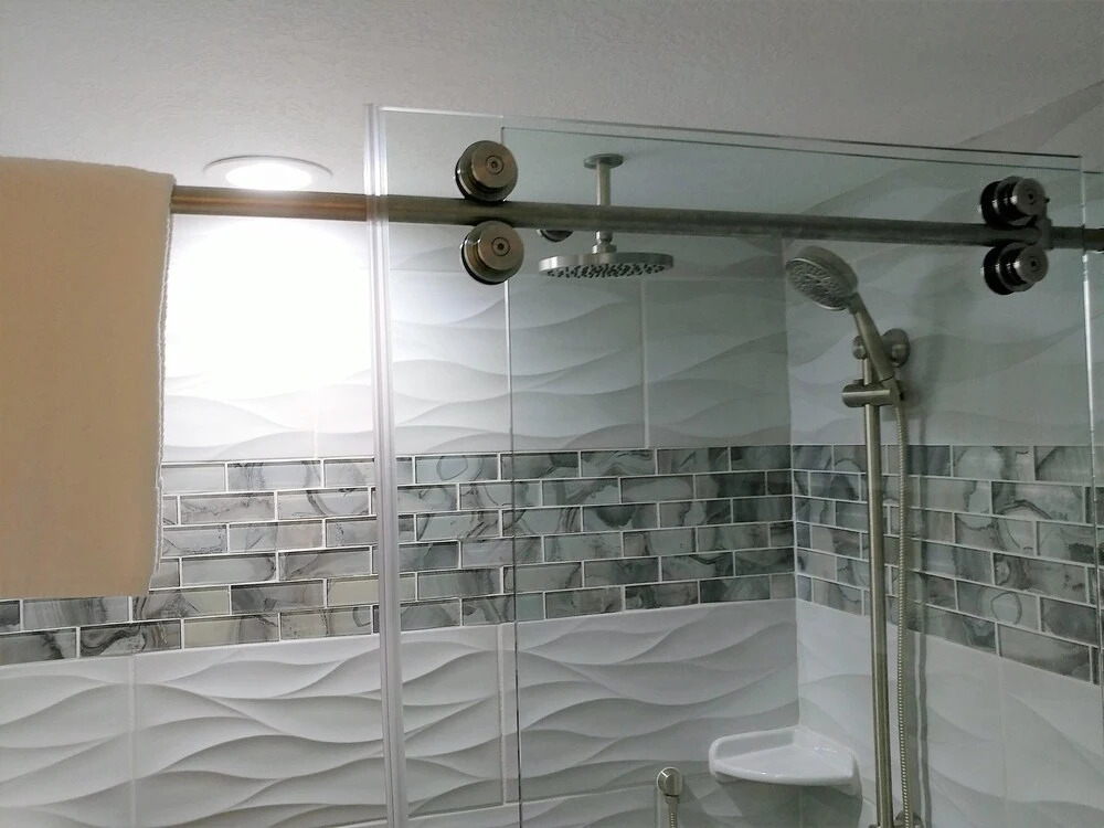 Land's End 306 Building 3 - ALL New! Across Pool/spa