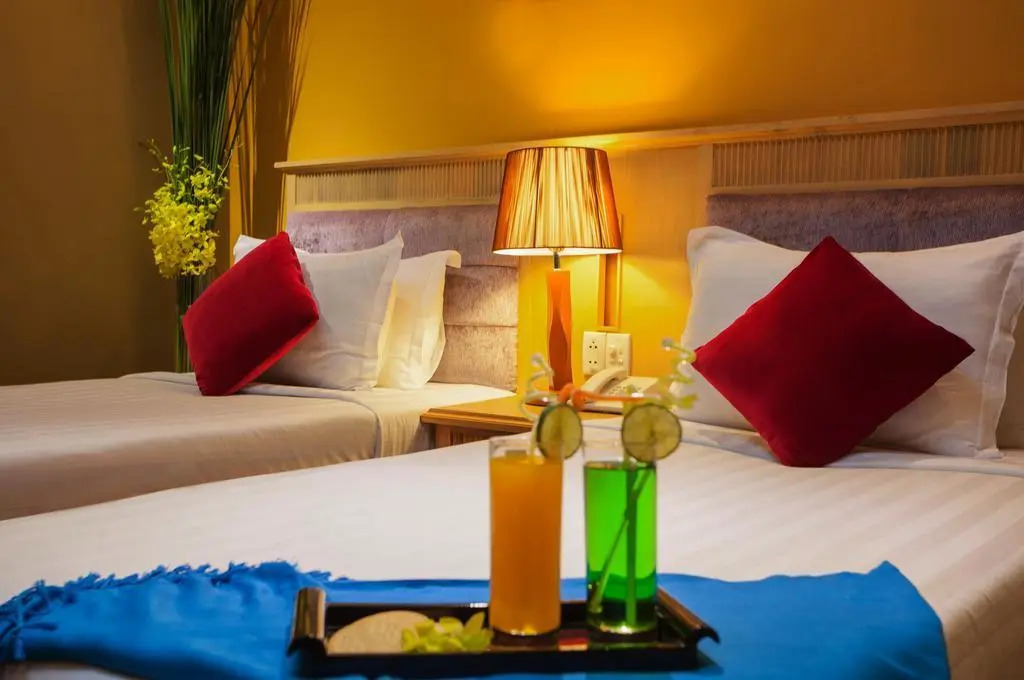 Roseland Inn Hotel