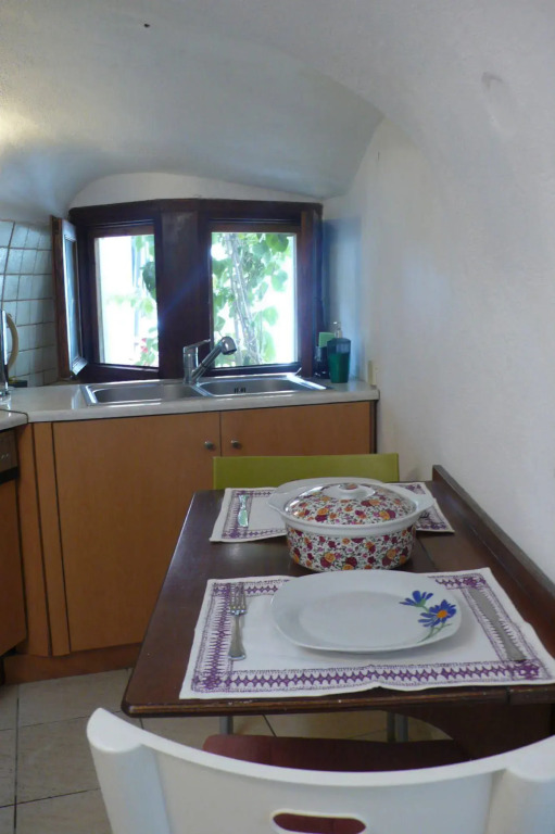 Iridanos Cave House