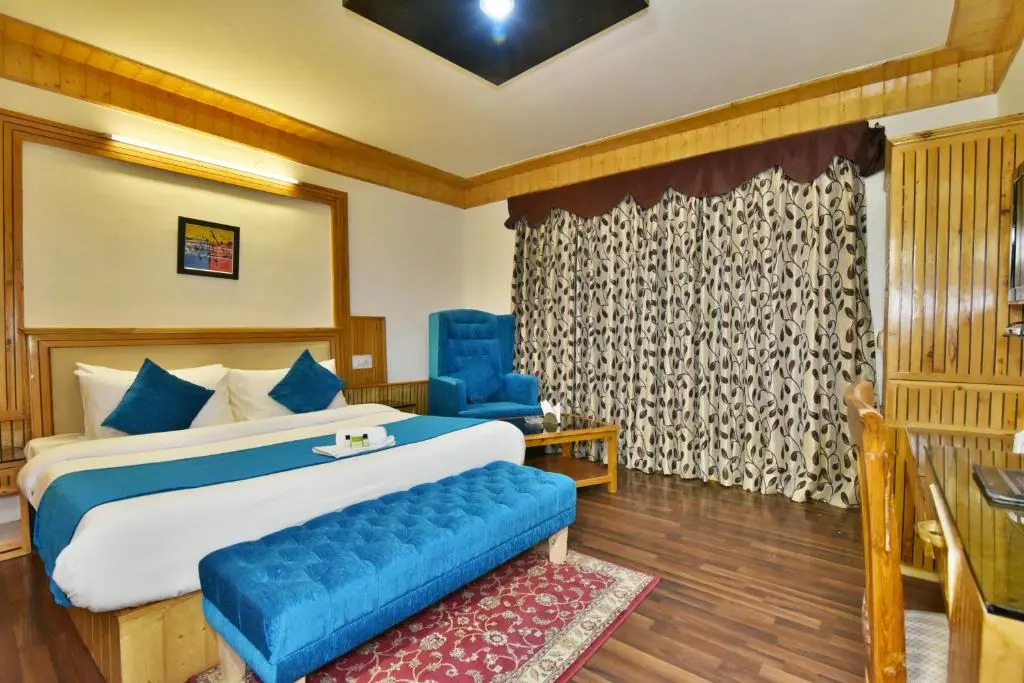 Hotel Himgiri Manali