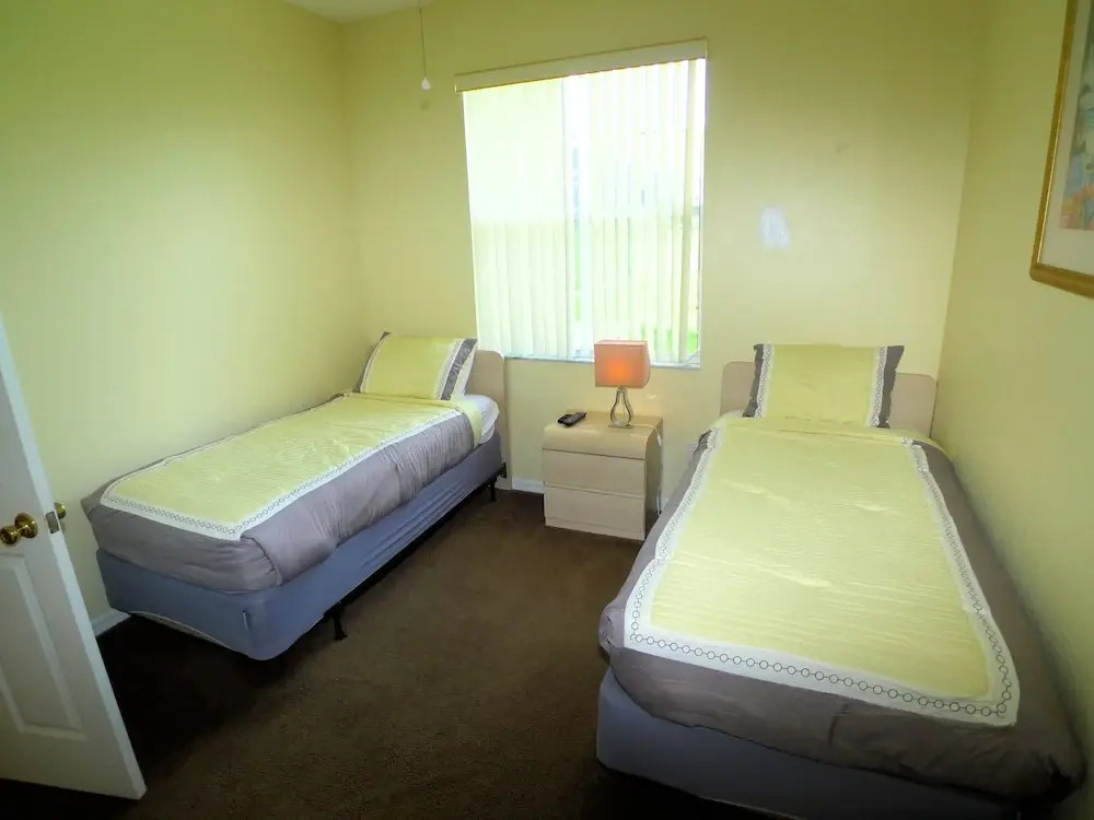 5 Bed Pool Home In Golf Community 131