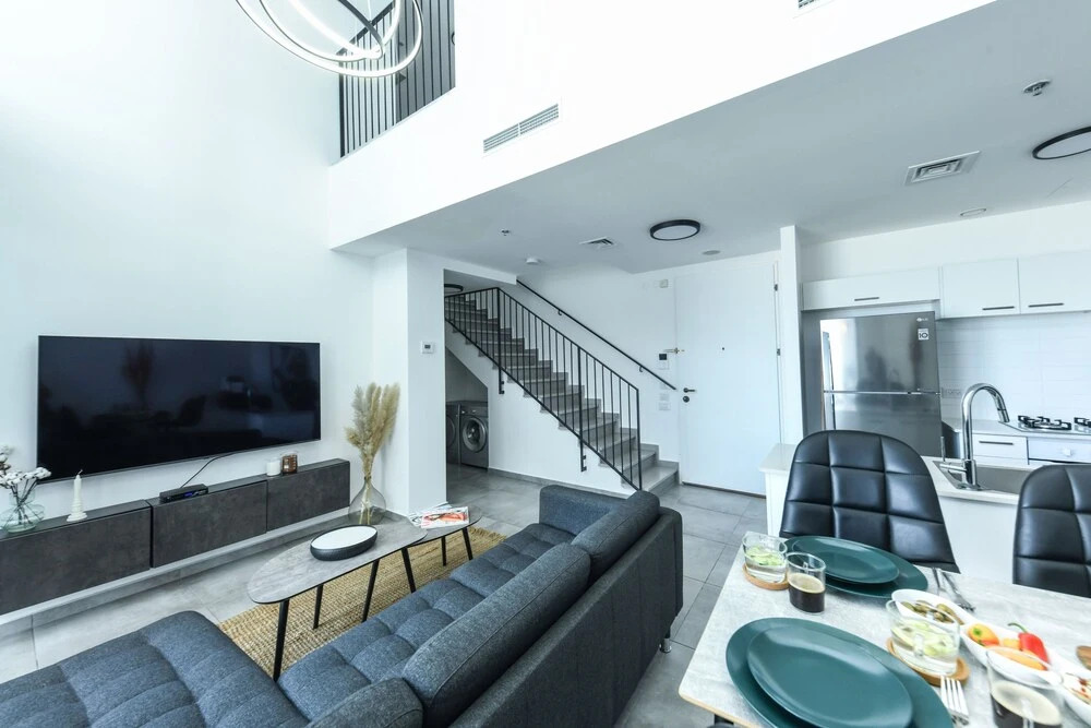 MAMAD - Luxe Apt in Top Tel Aviv Neighborhood