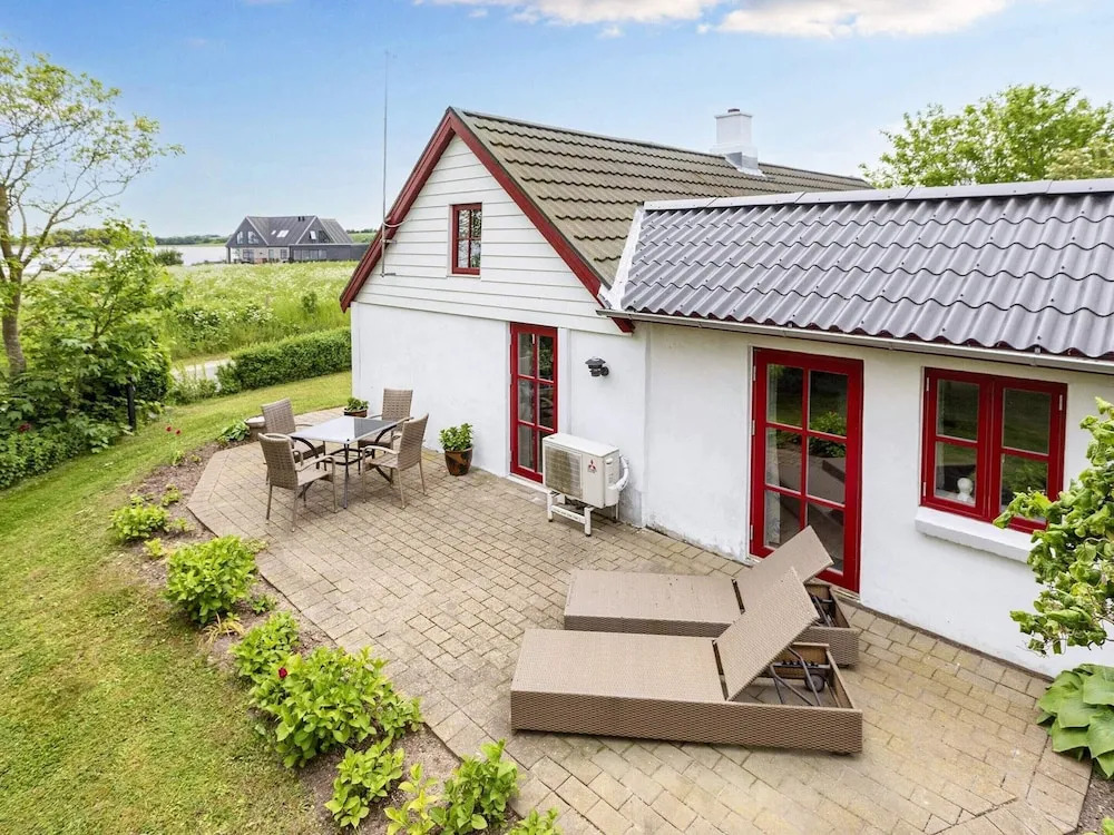 6 Person Holiday Home in Thisted-by Traum