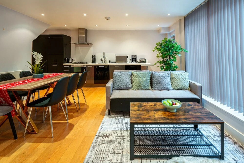 Immaculate 3-bed House in Central London