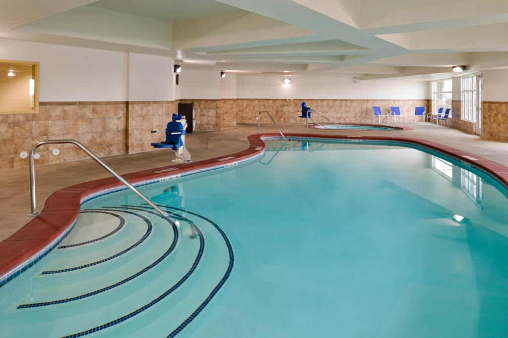 Holiday Inn Express & Suites Nampa - Idaho Center by IHG