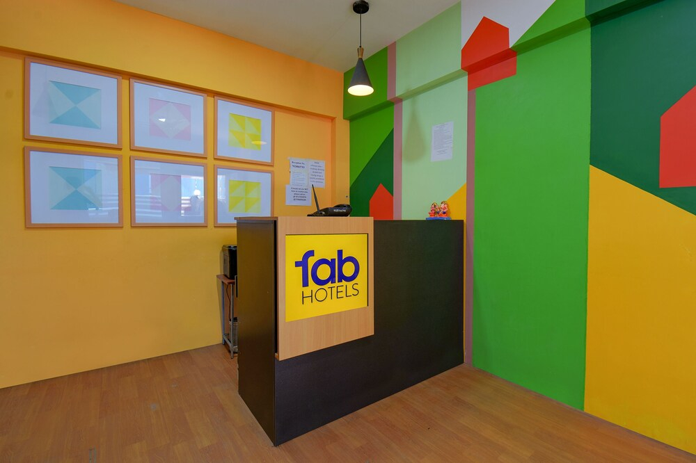 Fabhotel Aakiyo