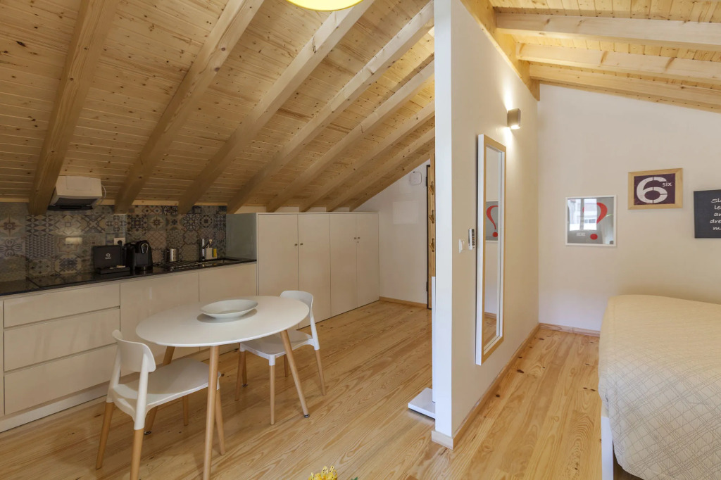Oporto Local Studios