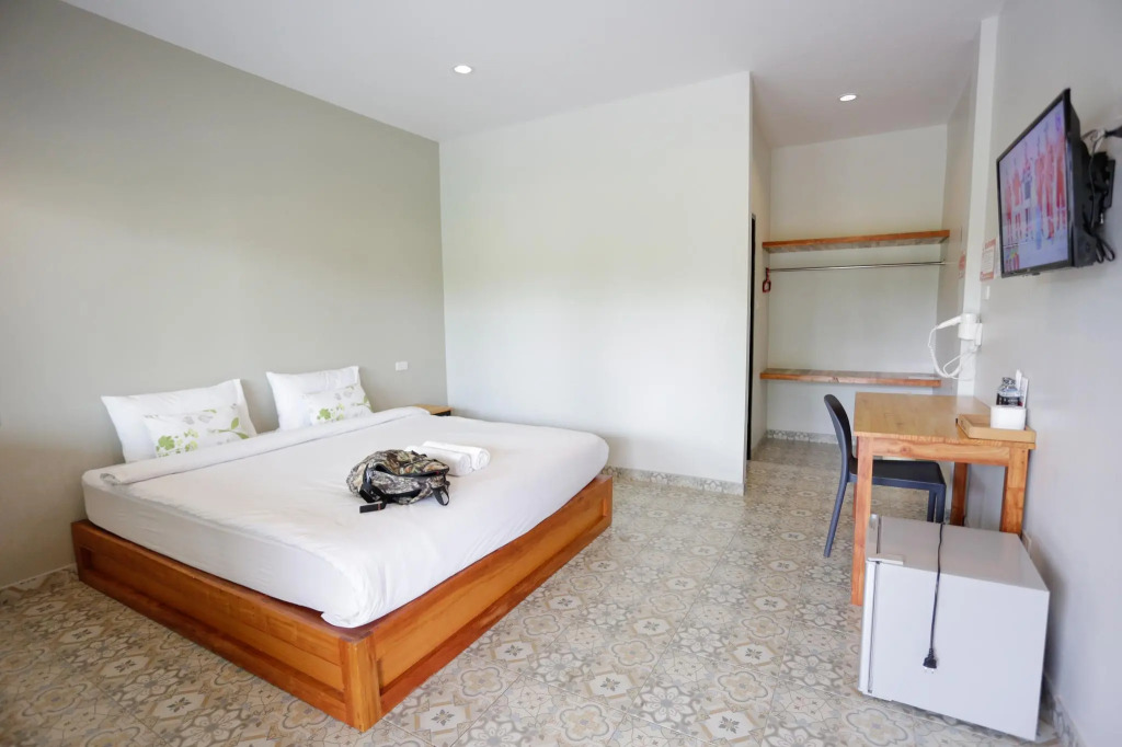 Warmwell Hostel