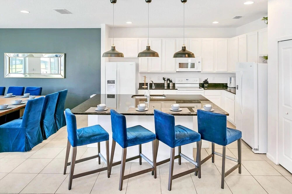 10br Luxury Home Near Disney w Pool Games Room
