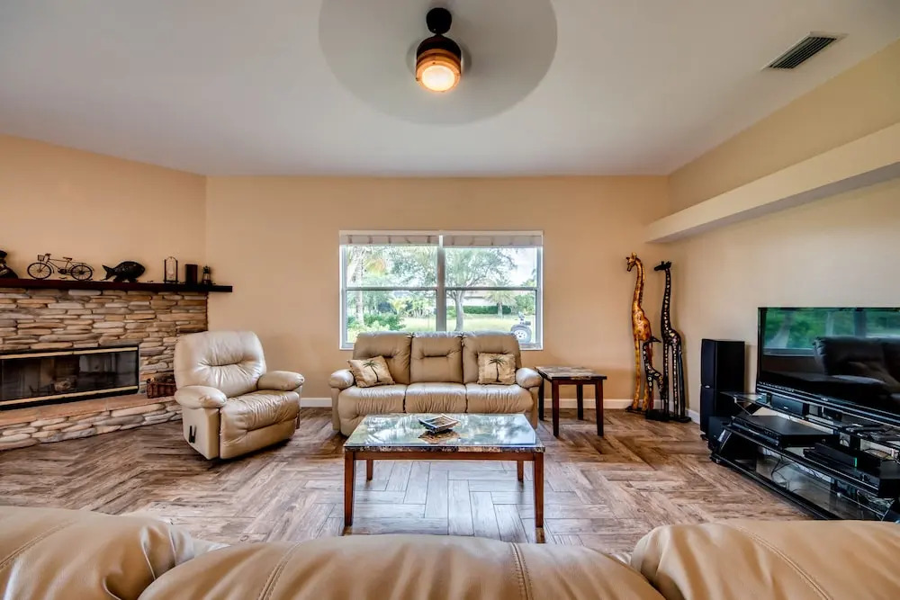Villa Rustic Cove - Roelens Vacations