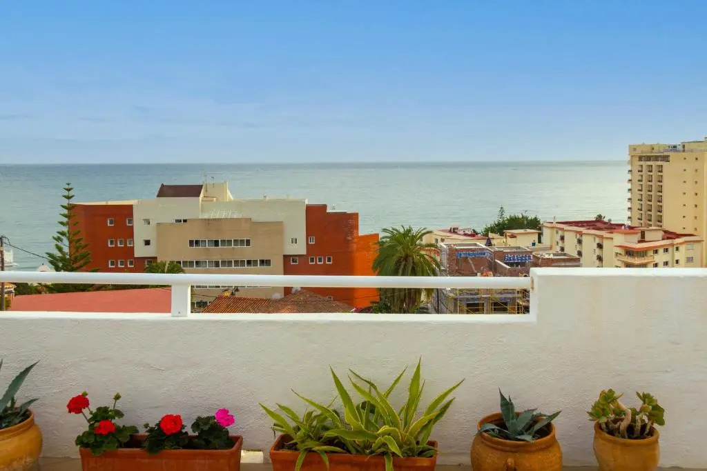 34-Spectacular villa with stunning views in Torreblanca, Fuengirola!