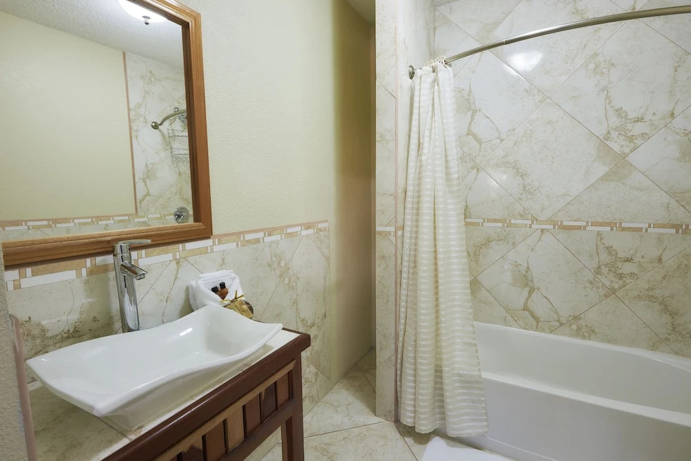 Diamond Lodge Belize