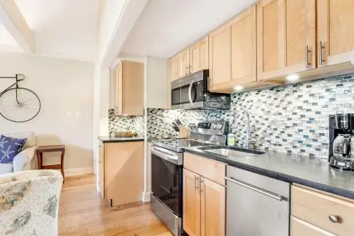 1414 Courtside Villa