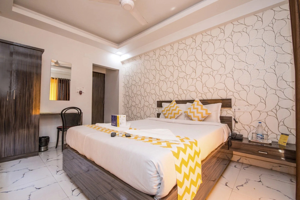 FabHotel Eleanora - New Town