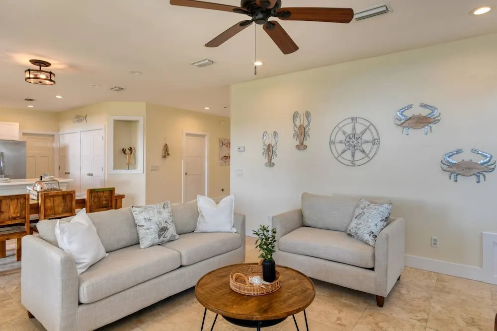 Castaway Cottage