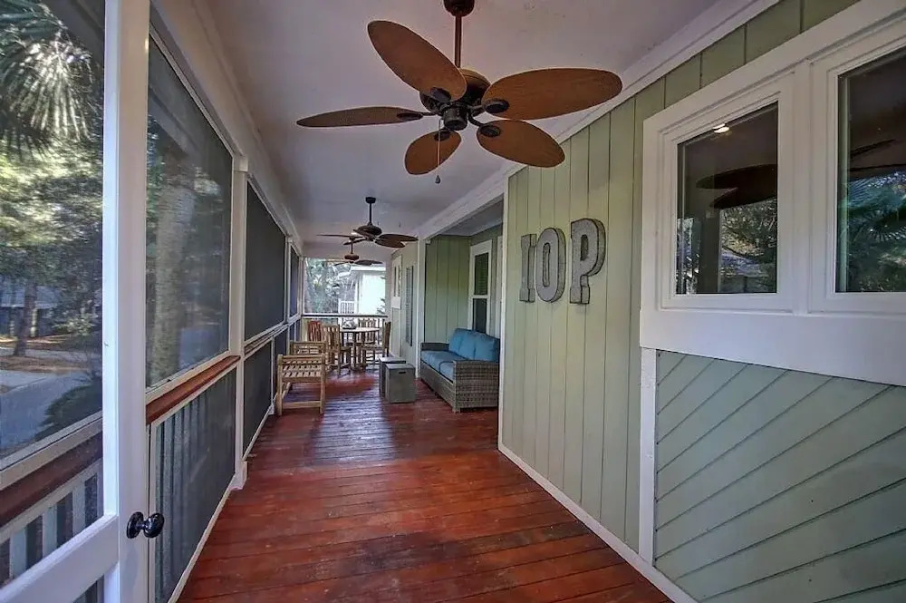 35 Twin Oaks