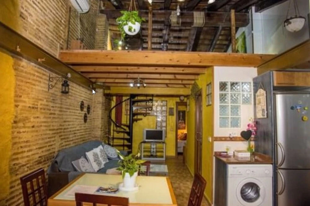 Cervantes Apartment