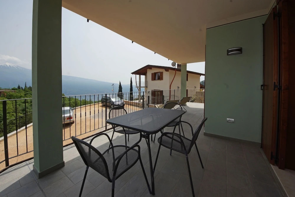 Les Maisons - Ruculì Hospitality