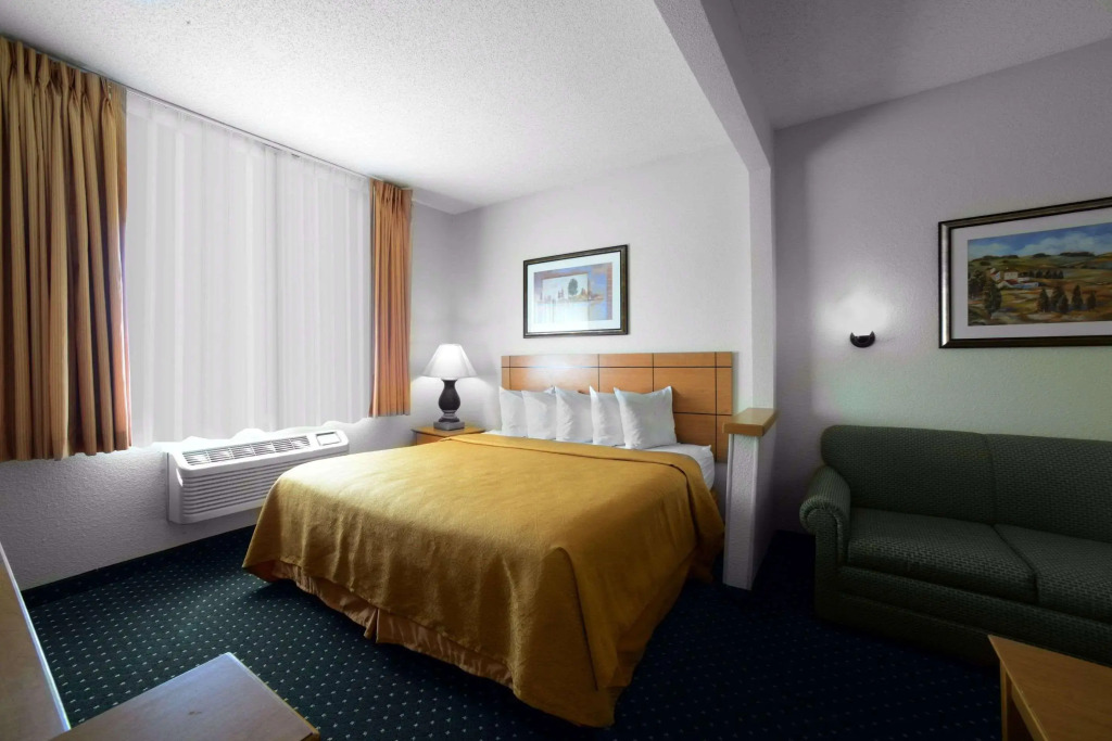 Quality Inn & Suites Springfield