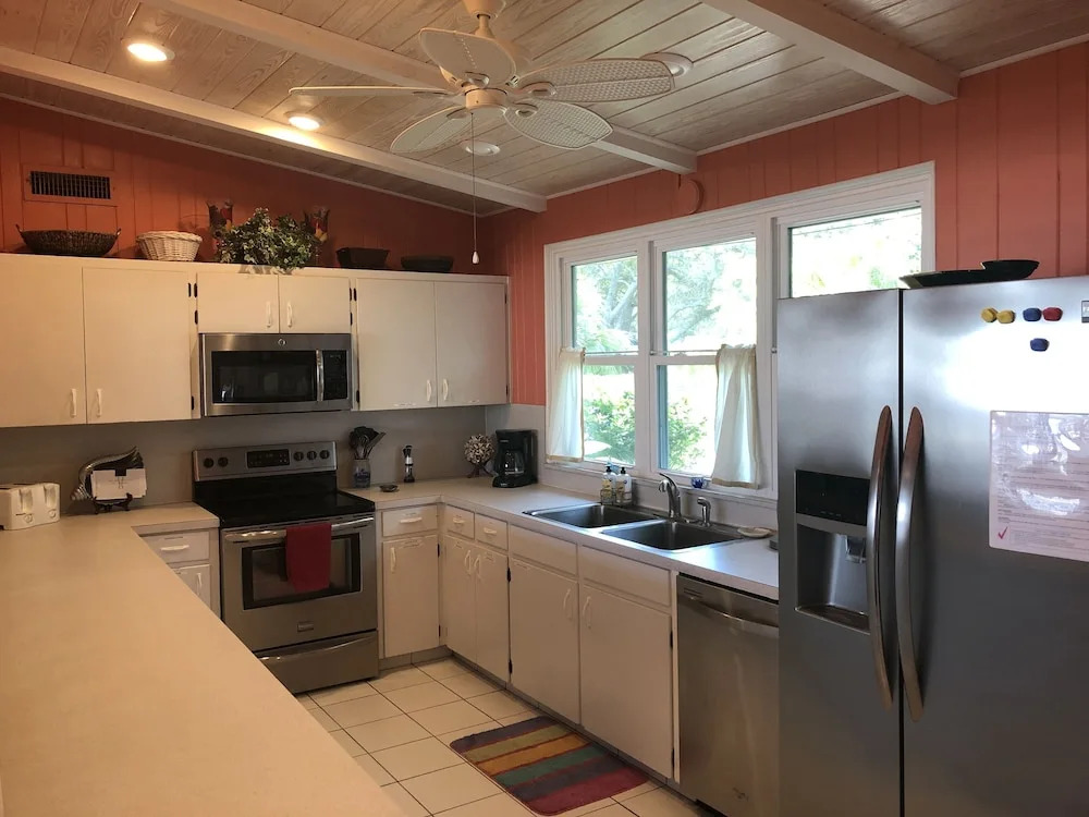 ISLAND BREEZE home