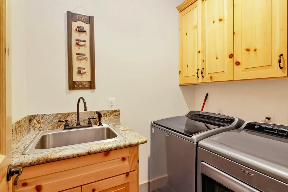 Heavenly Log Home-1750 by Big Bear Vacations
