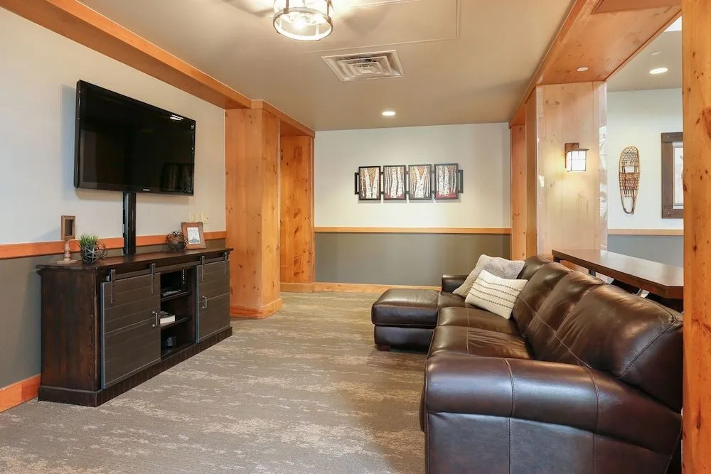 Expedition Station #8628 - 1 Br Condo