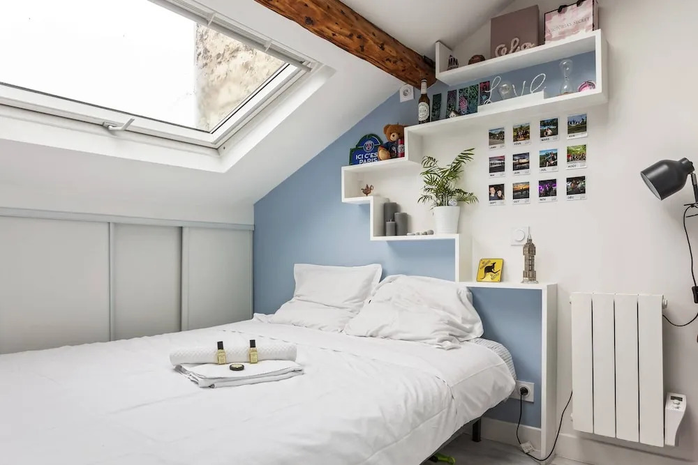 Modern and Intimate Apartment 2 Mins From the Metro
