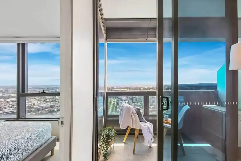 A Cozy & Modern 2BR Apartment, Fantastic Views