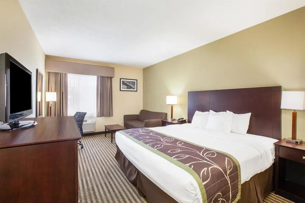 Days Inn Brewerton/ Syracuse Near Oneida Lake