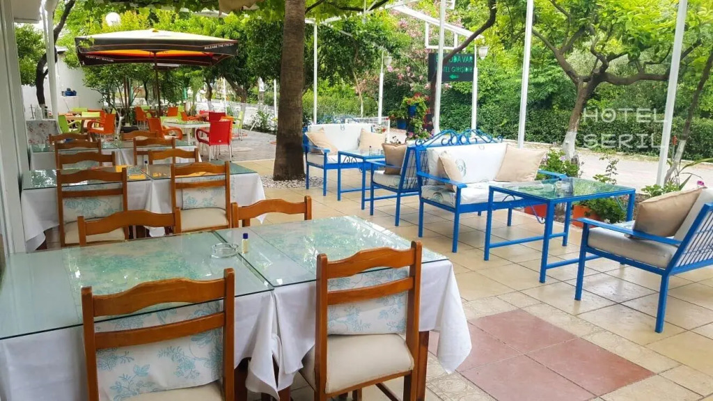 Hotel Seril 1