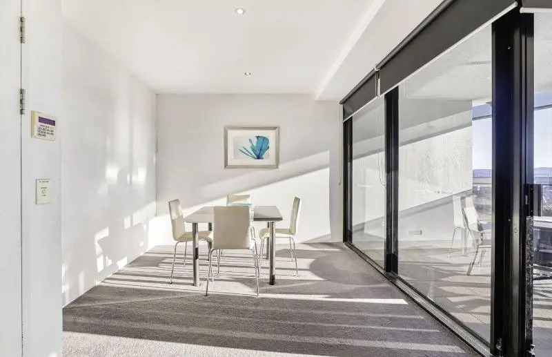 Cavill Avenue Private Apartments